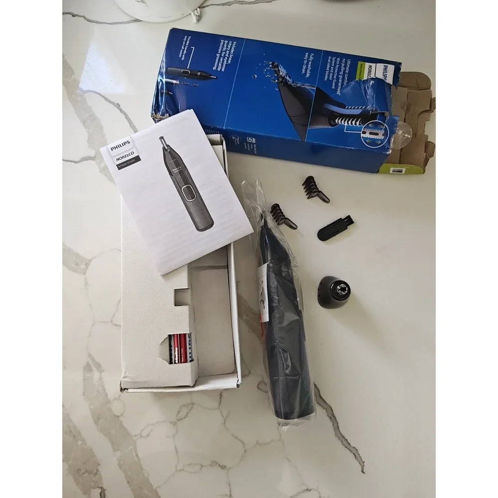 Philips Norelco‎ Nose Ear Eyebrow Trimmer NT3600/62 Washable NEW